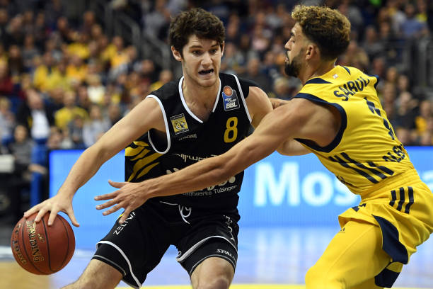 场上表现得 场上表现得