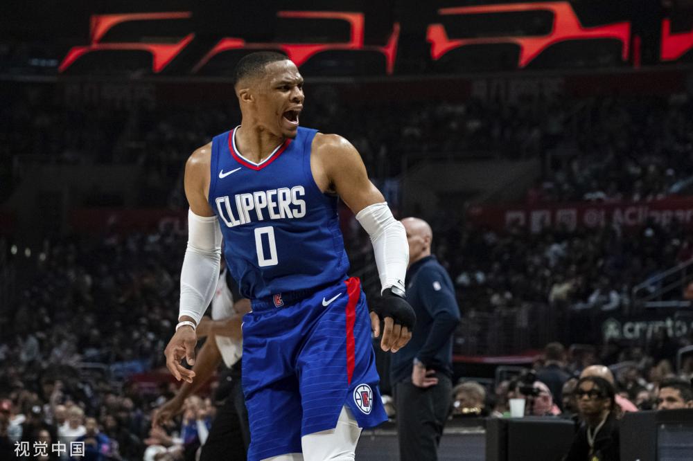 界更多女性 界更多女性